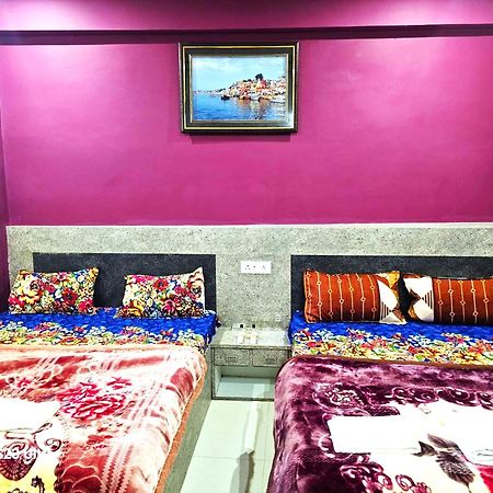 Hotel Kashi Inn Raj Ghat Варанаси Екстериор снимка