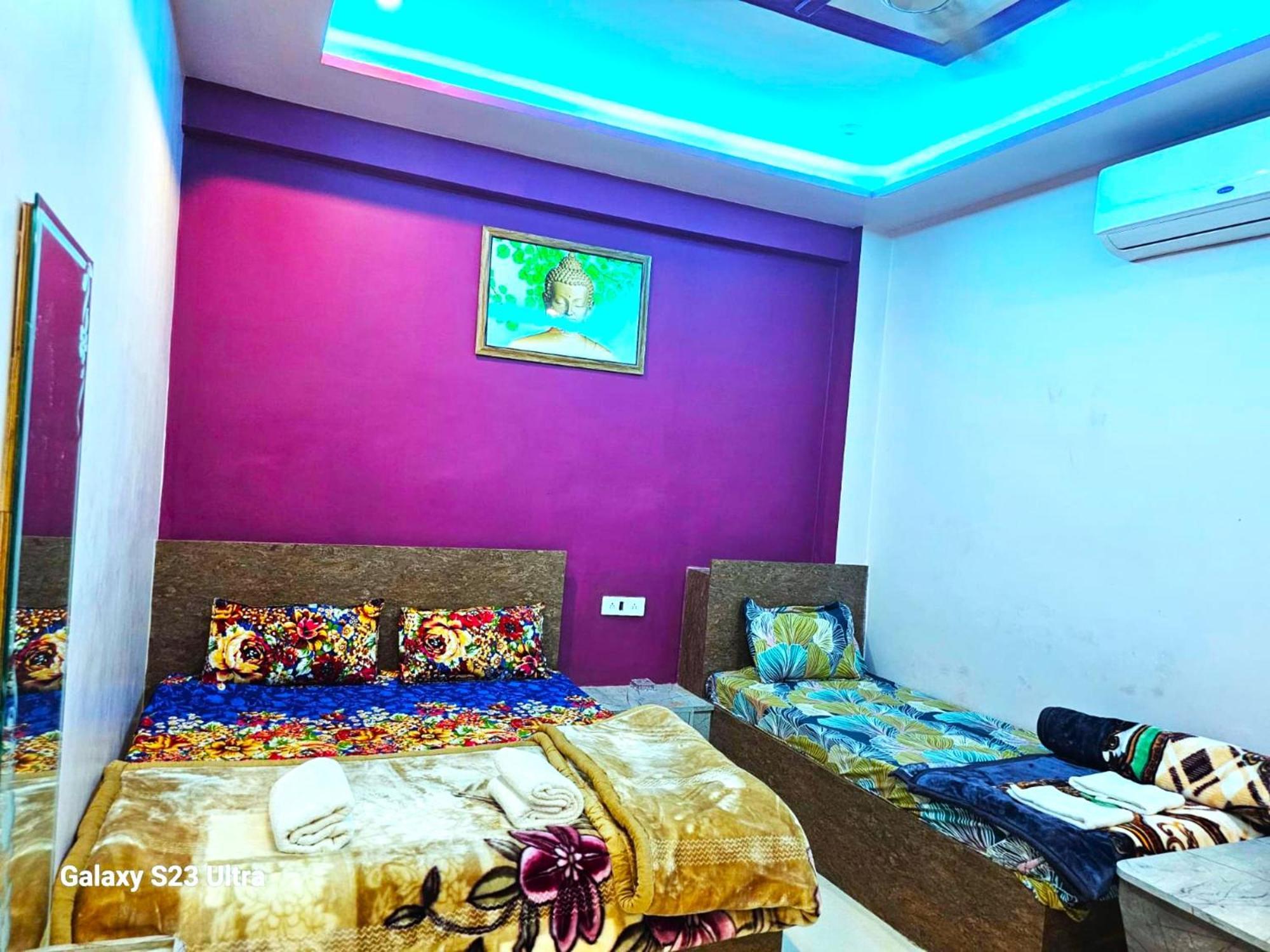 Hotel Kashi Inn Raj Ghat Варанаси Екстериор снимка