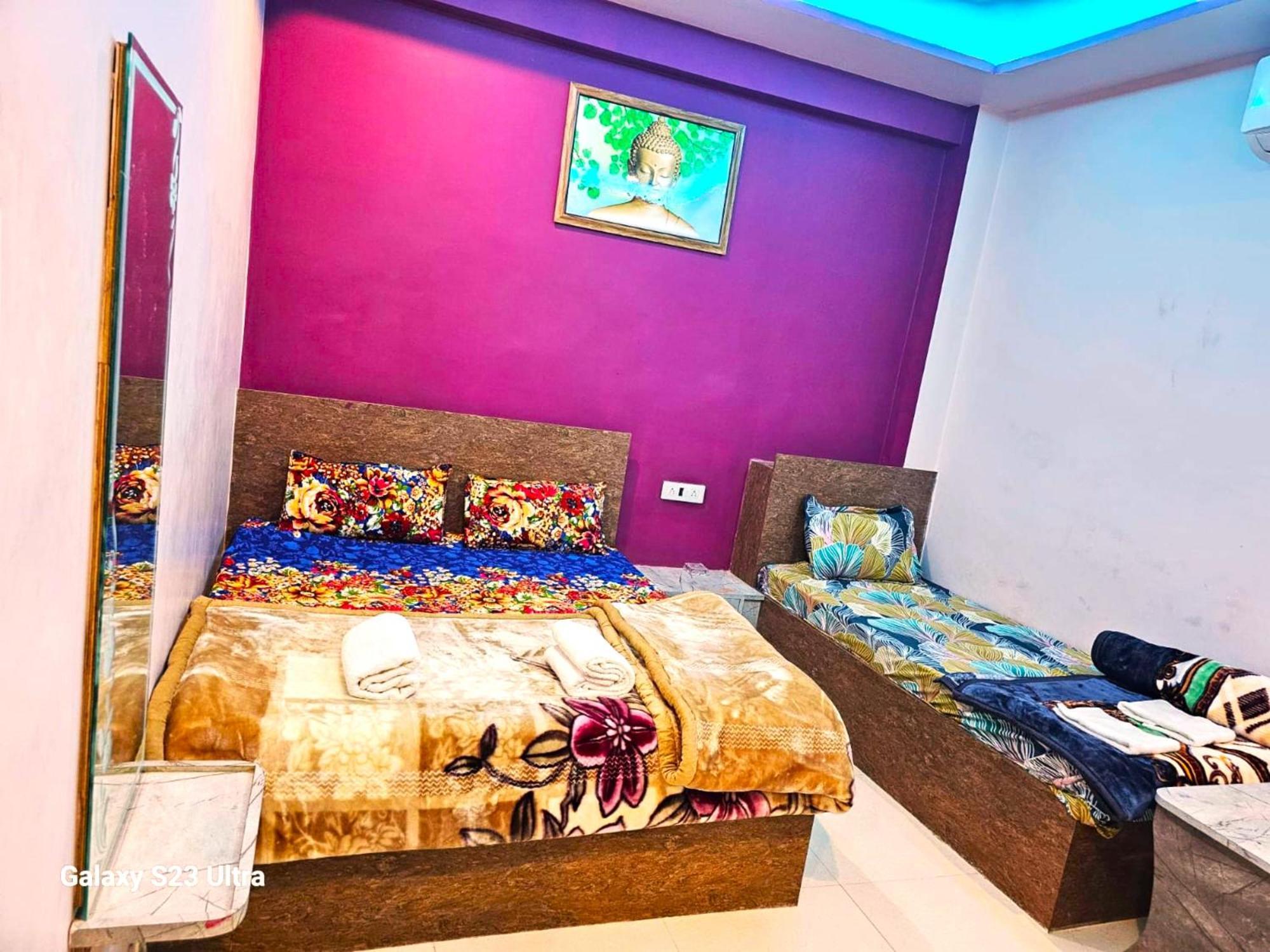 Hotel Kashi Inn Raj Ghat Варанаси Екстериор снимка